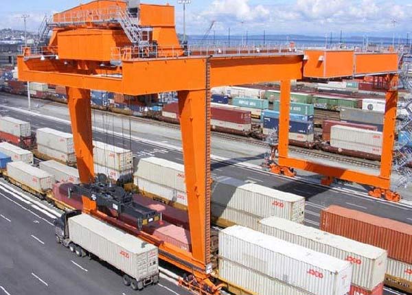 port gantry crane for sale at factory price. 