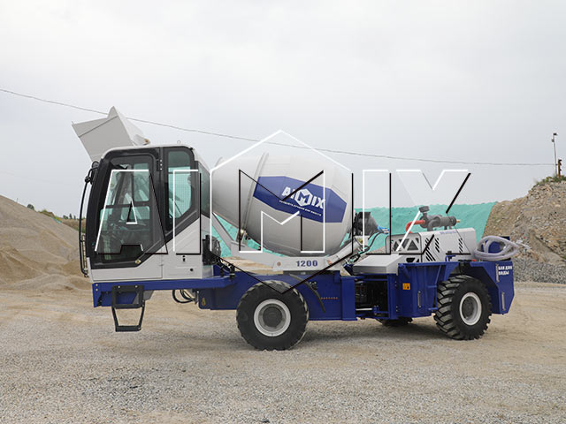 Self Loading Concrete Mixer