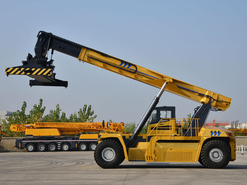 Container Reach Stacker