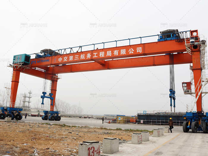 300 Ton Tyre Straddle Carrier